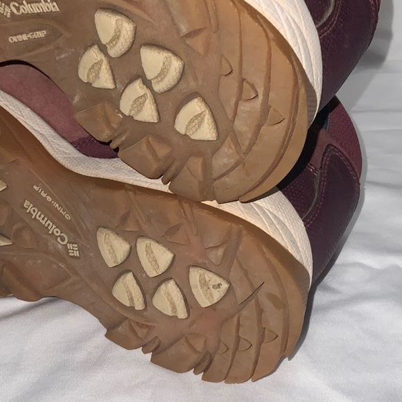 Columbia Women's Newton Ridge Plus Waterproof Amped Hiking Boot - Picture 6 of 11